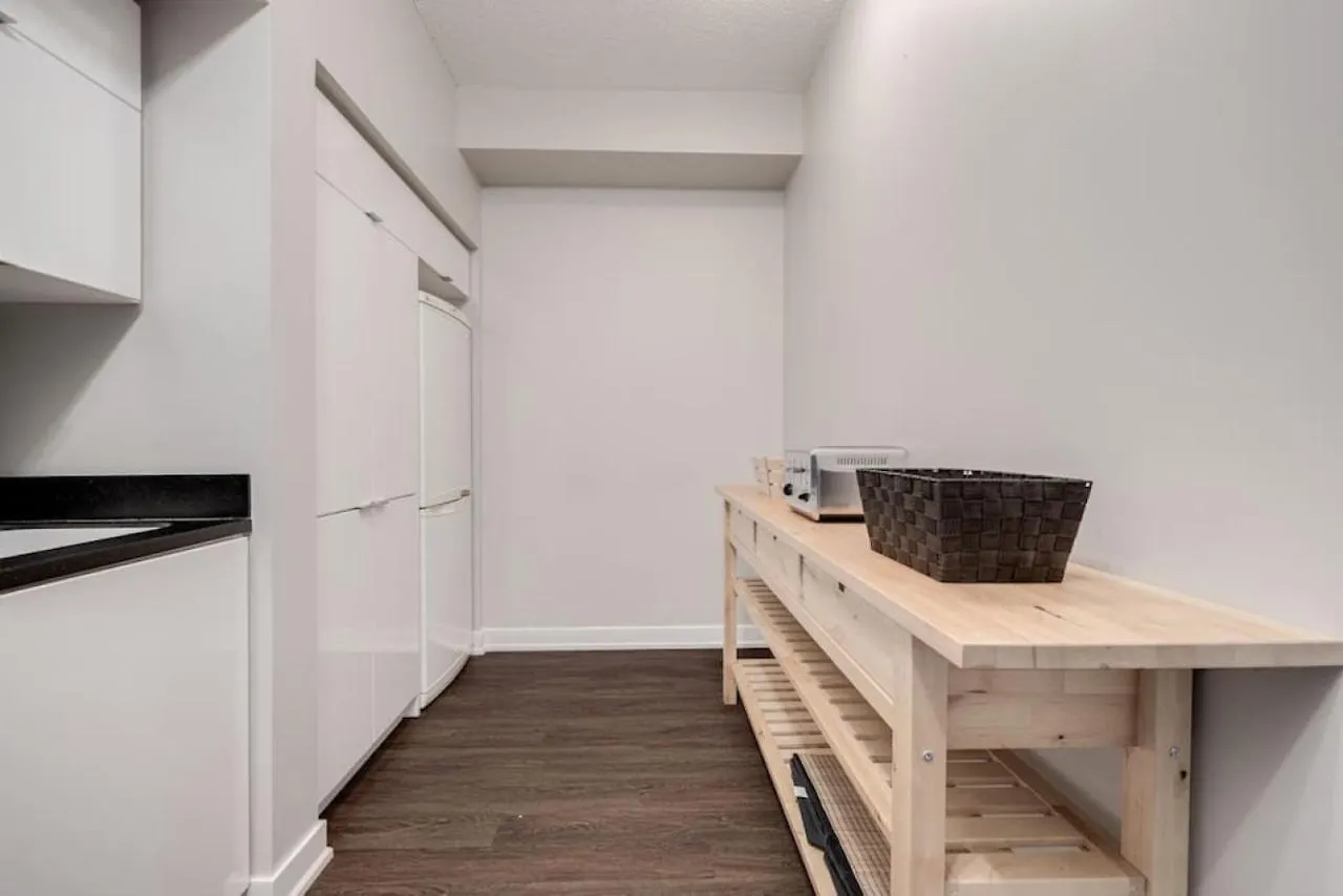 City Serenity 1 Bedroom With Balcony Toronto